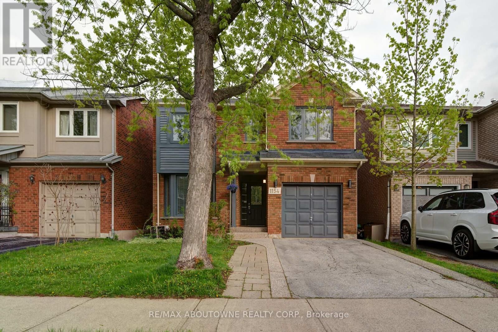 Property Photo:  1154 Glen Valley Road  ON L6M 3K6 
