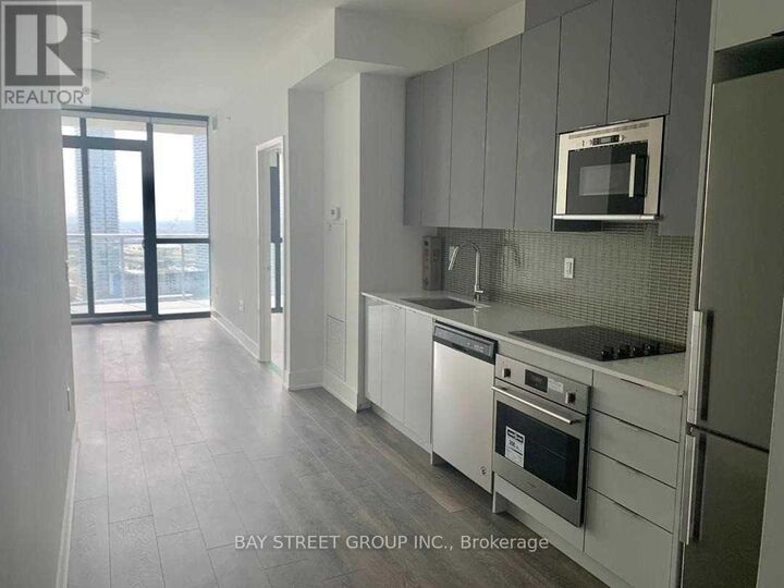 Property Photo:  2916 Highway 7 Road 2605  ON L4K 0K6 