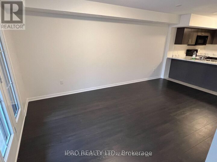 Property Photo:  2441 Greenwich Drive 79  ON L6M 0S4 