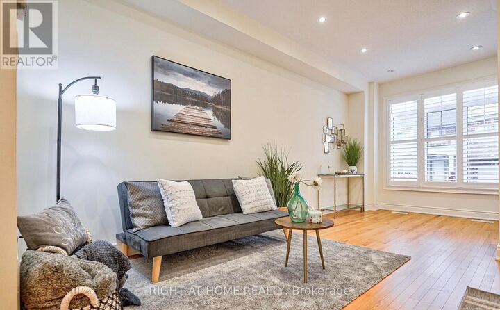 Property Photo:  15 Culloden Court Upper  ON M1C 0E9 