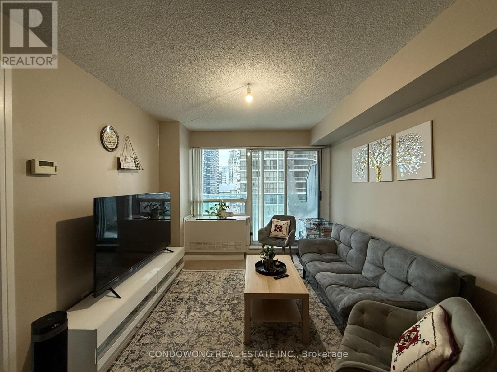 Property Photo:  31 Bales Avenue 1008  ON M2N 7L6 