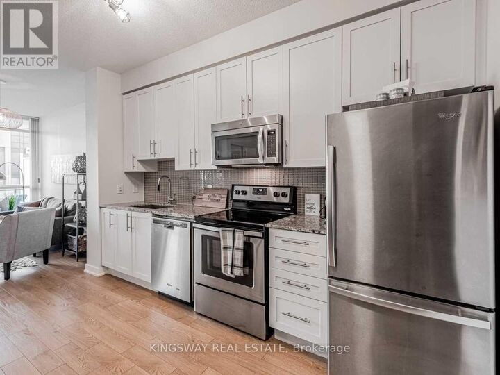 Property Photo:  4099 Brickstone Mews 2504  ON L5B 0G2 