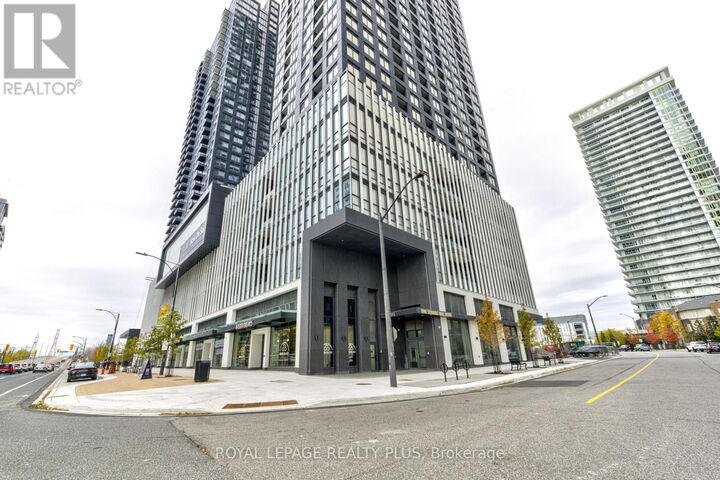 Property Photo:  395 Square One Drive 3202  ON L5B 0P6 