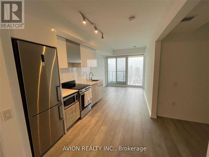 Property Photo:  251 Jarvis Street 3615  ON M5B 0C3 
