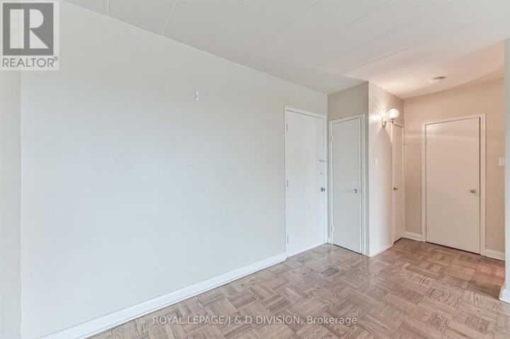 Property Photo:  325 Sammon Avenue 105  ON M4J 2A1 
