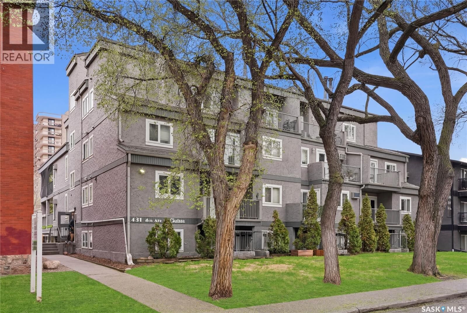 Property Photo:  304 431 4th Avenue N  SK S7K 2M4 