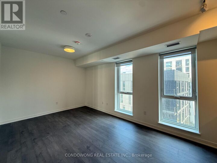 Property Photo:  10 Oak Street 709  ON M5A 0Z1 