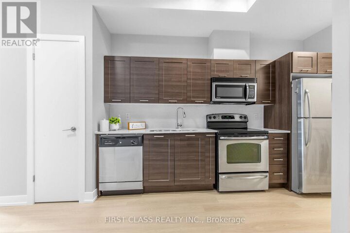 Property Photo:  169 Fort York Boulevard 216  ON M5V 0C8 