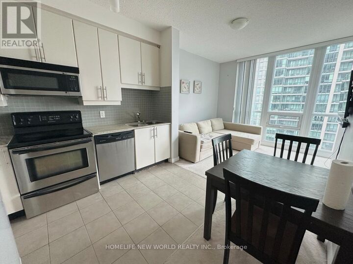 Property Photo:  18 Harbour Street 2706  ON M5J 2Z6 