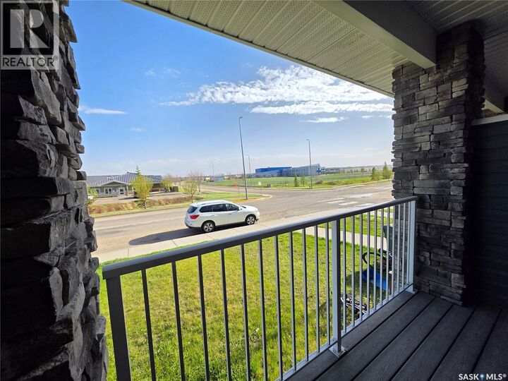 Property Photo:  553 Douglas Drive  SK S9H 5R6 