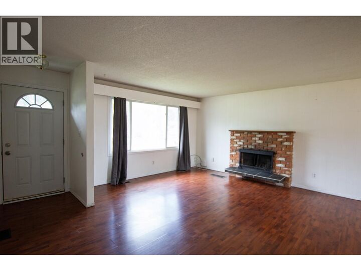 Property Photo:  4428 Urquhart Crescent  BC V2M 5H1 