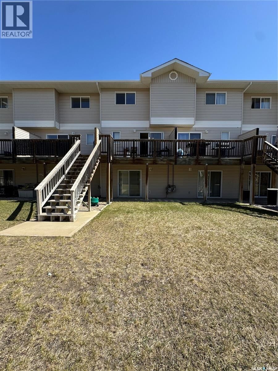 Property Photo:  13 1437 1st Street  SK S4A 2X5 
