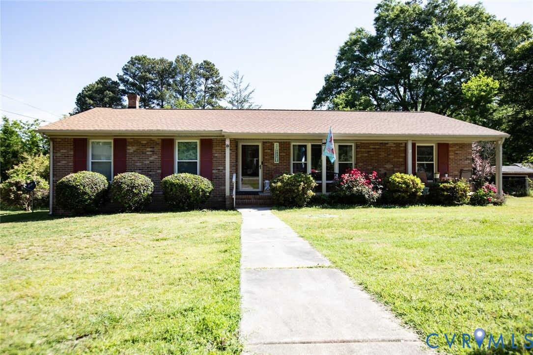 Property Photo:  719 E 6th Avenue  VA 23944 