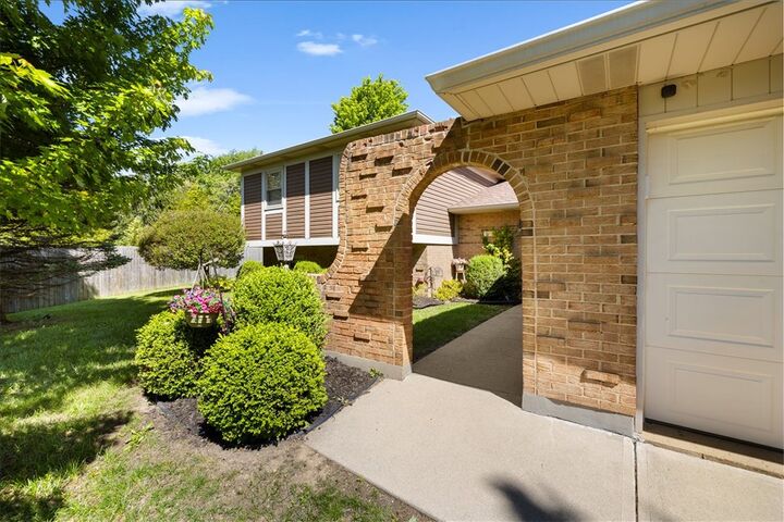Property Photo:  707 Clear Brooke Court  OH 45377 