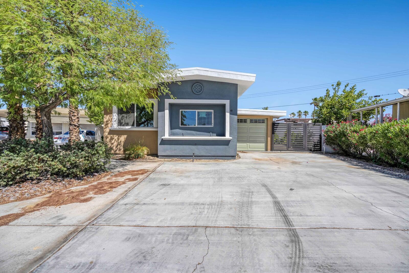 Property Photo:  73400 Algonquin Place  CA 92276 