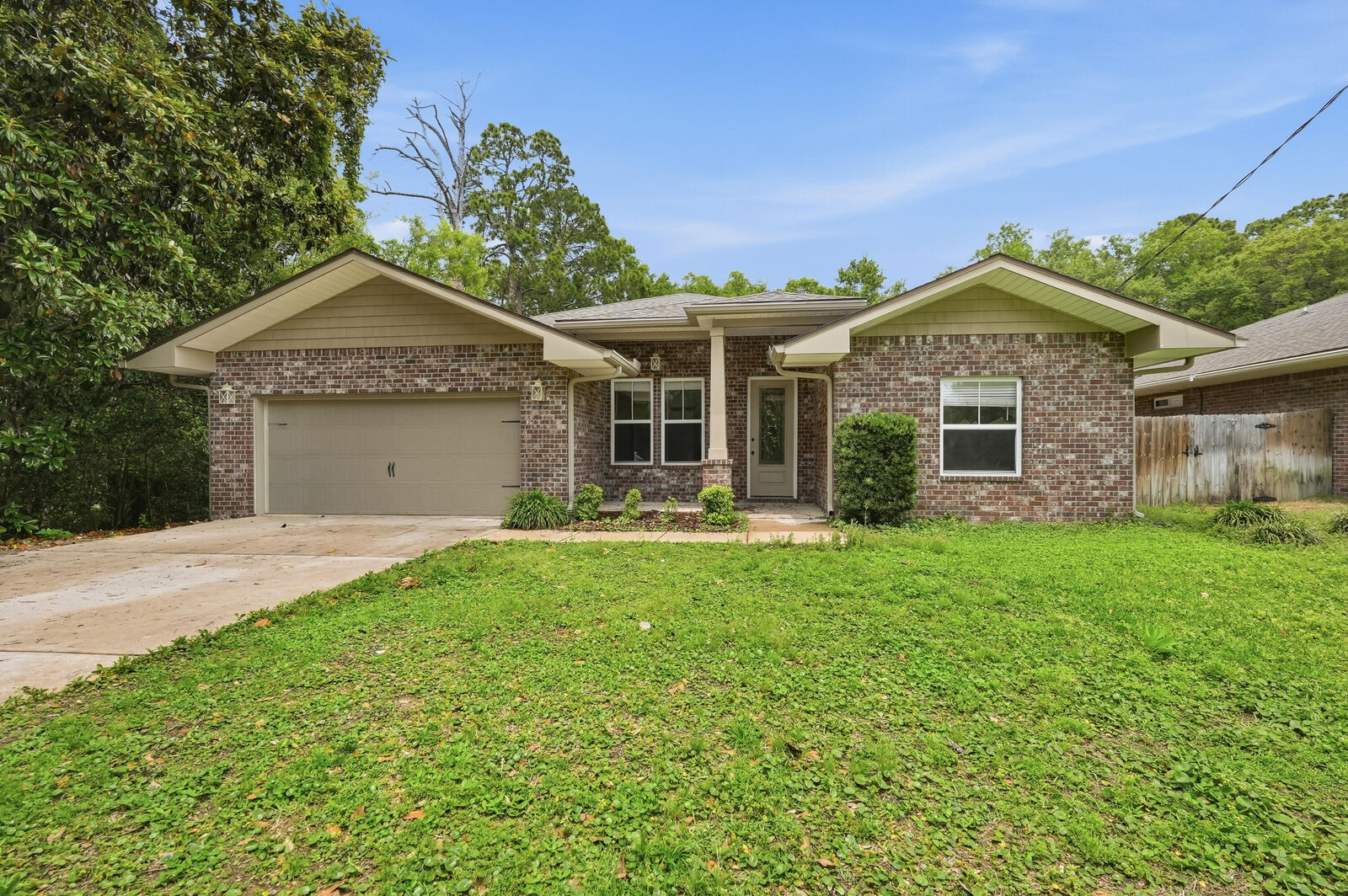 Property Photo:  63 2nd Avenue  FL 32579 