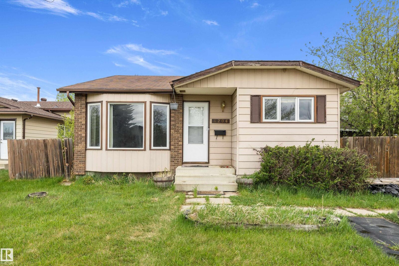 Property Photo:  4206 33 Avenue  AB T9E 6B7 