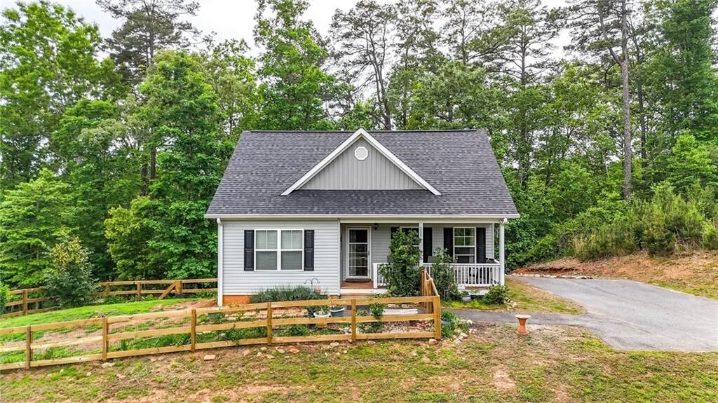 Property Photo:  355 Estate Drive  GA 30533 