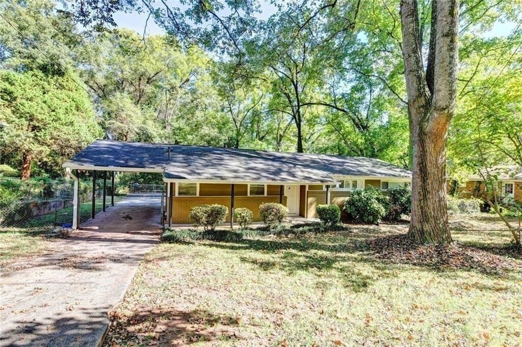 Property Photo: 2246 Whites Mill Road GA 30032