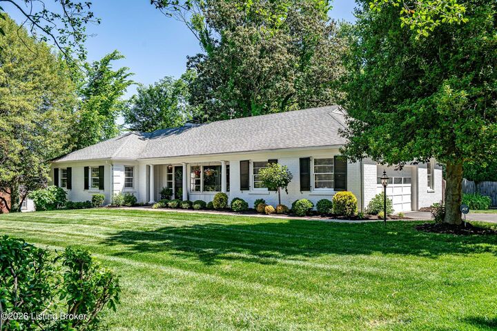 Property Photo:  223 Blankenbaker Ln  KY 40207 