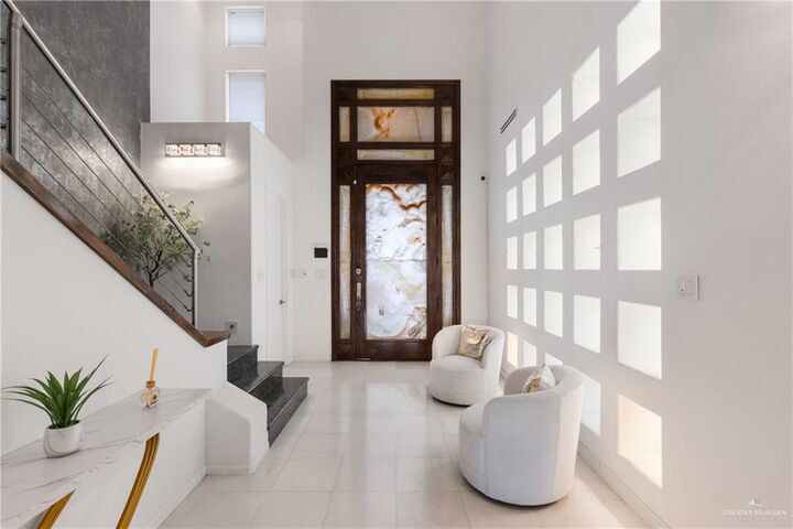 Property Photo: 514 Rio Grande Drive TX 78572