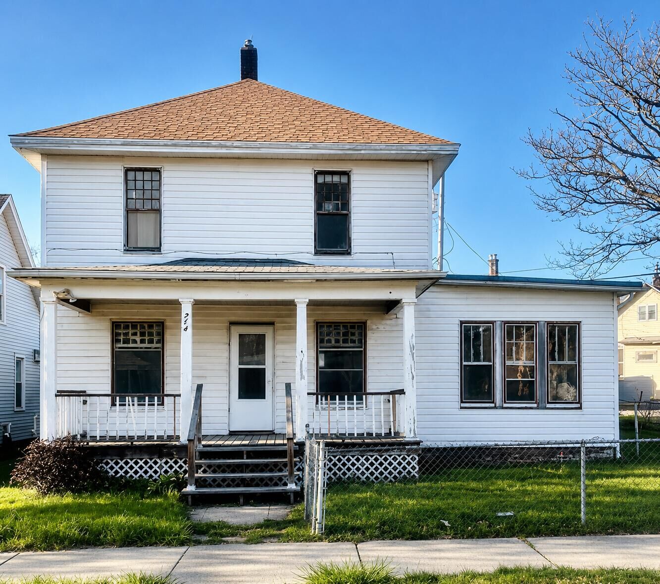 Property Photo:  714 E 10th Street  IN 46360 