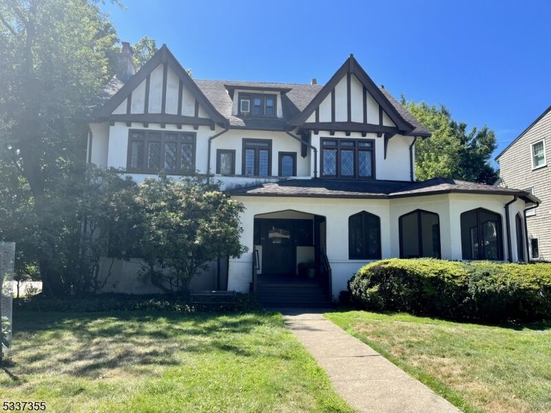 Property Photo:  166 Gordonhurst Ave 3  NJ 07043 