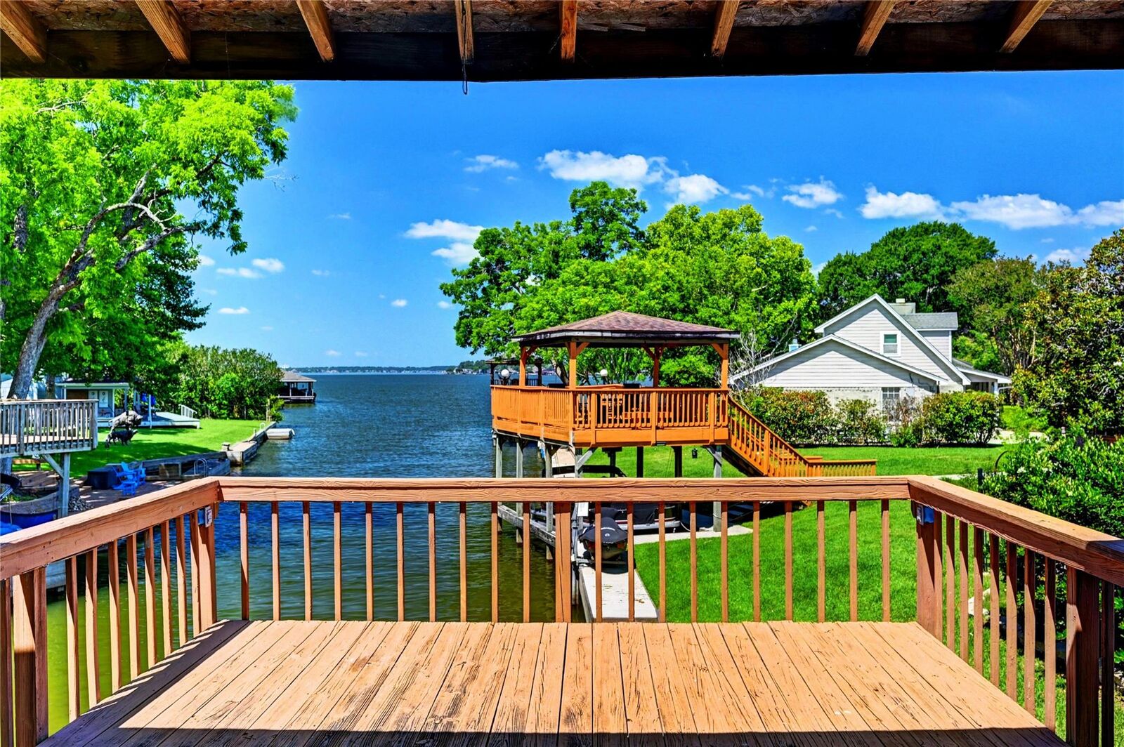 Property Photo: 13586 Bunker Hill Drive TX 77318