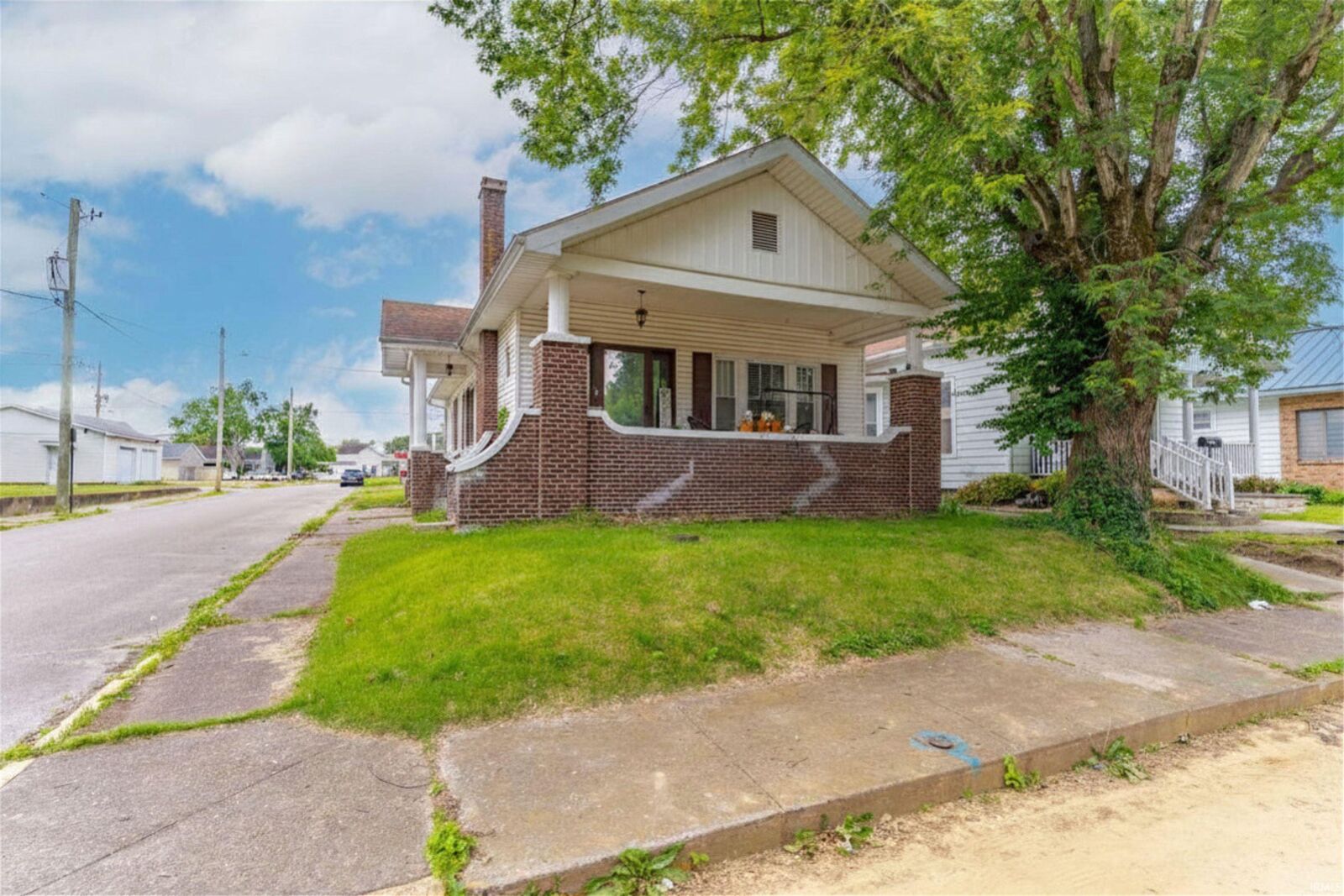 Property Photo:  3002 Arlington Avenue  IN 47712-4525 