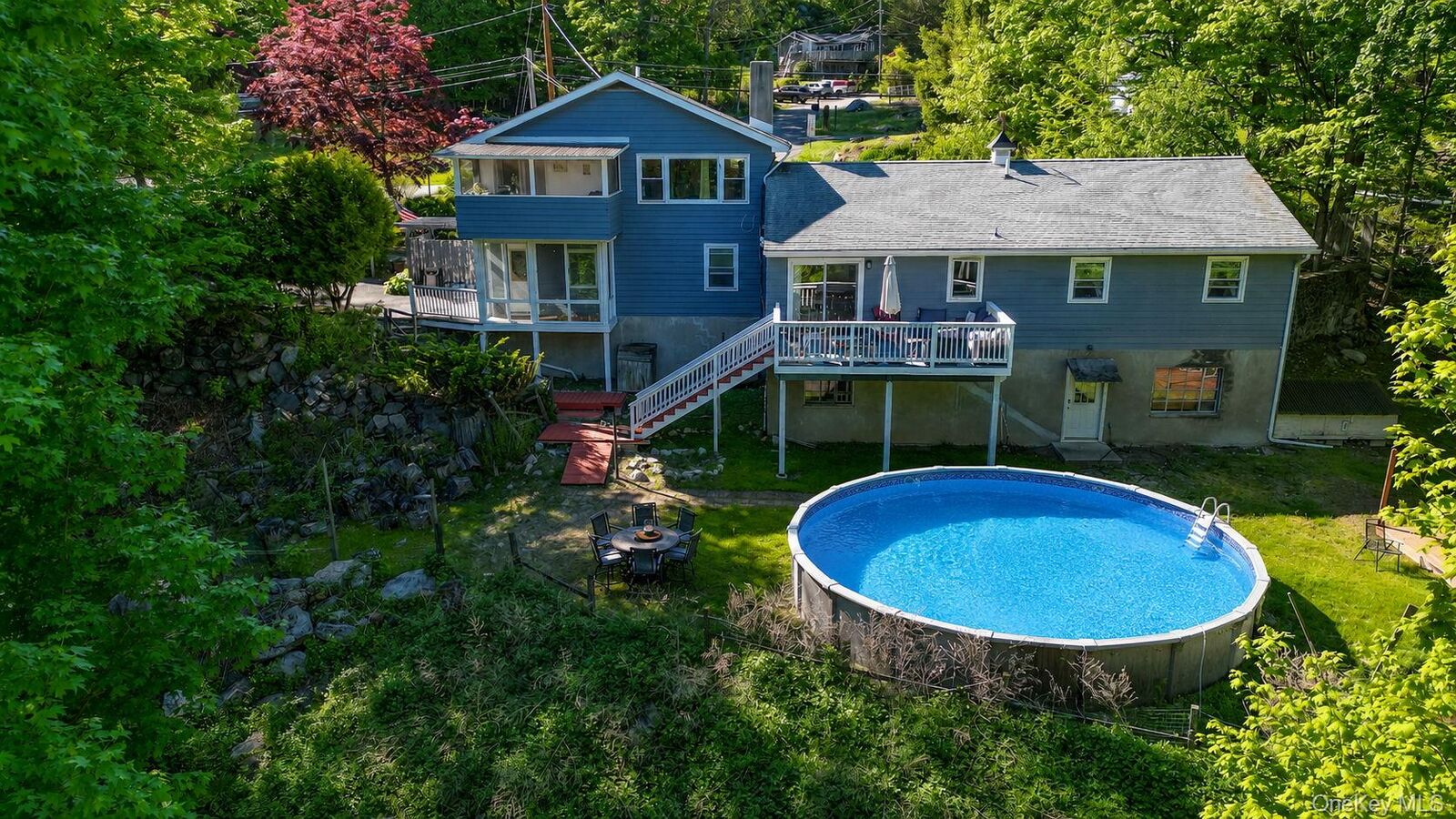 Property Photo:  392 Oscawana Lake Road  NY 10579 