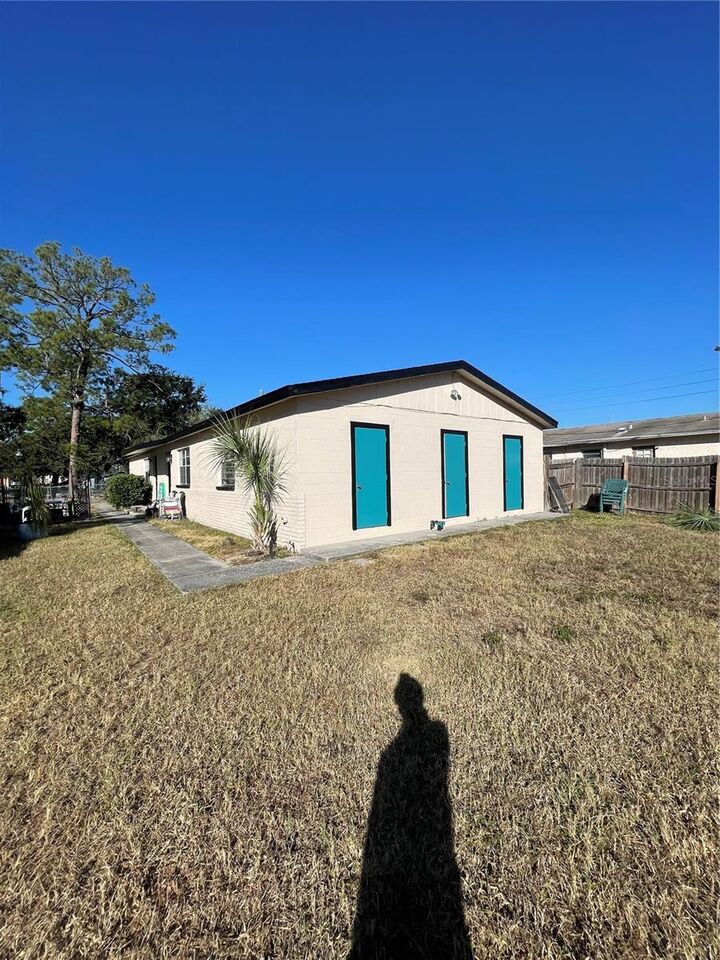 Property Photo:  7771 62nd Way N B  FL 33781 