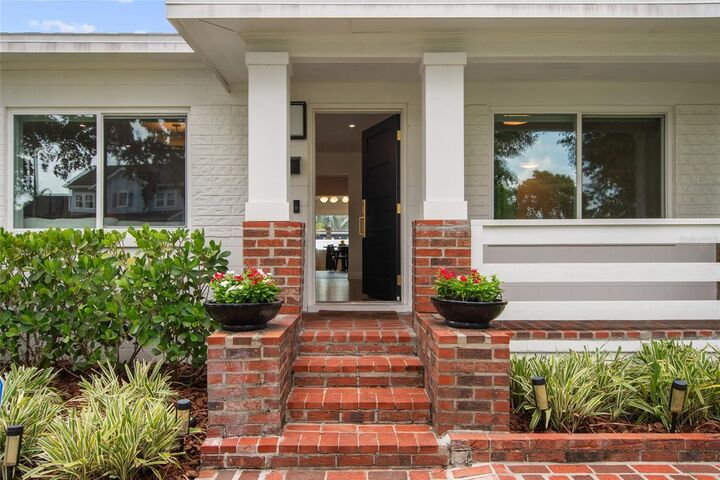 Property Photo: 3715 Wren Lane FL 32803