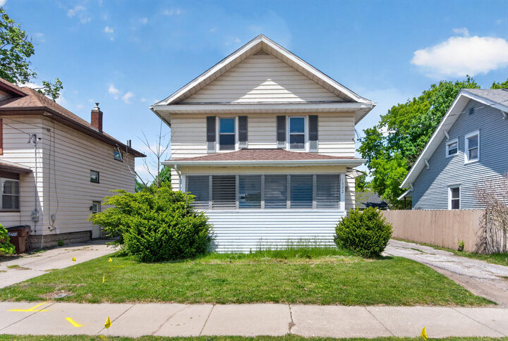 Property Photo:  1002 W Ganson Street  MI 49202 