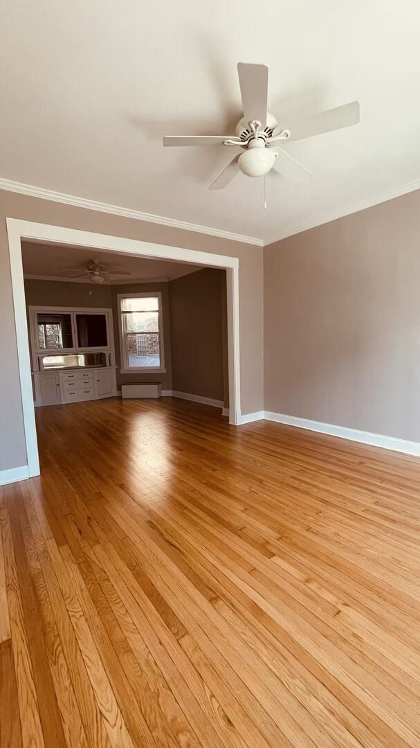 Property Photo:  1942 W Irving Park Road 2  IL 60613 