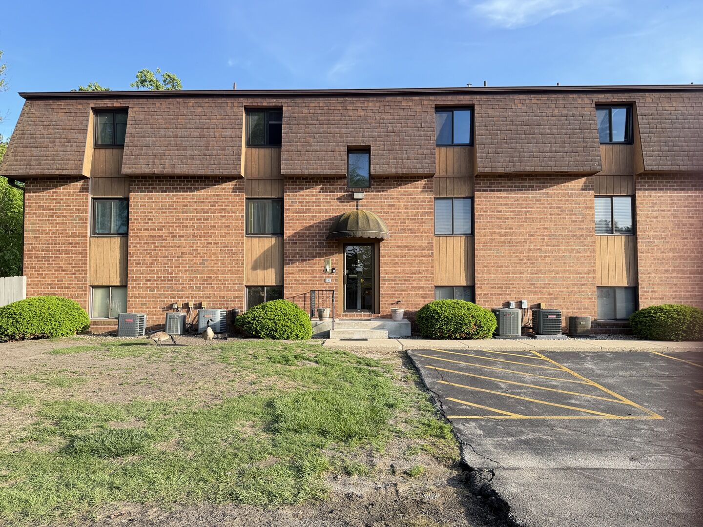 Property Photo:  1010 Arlene Court 18  IL 61701 