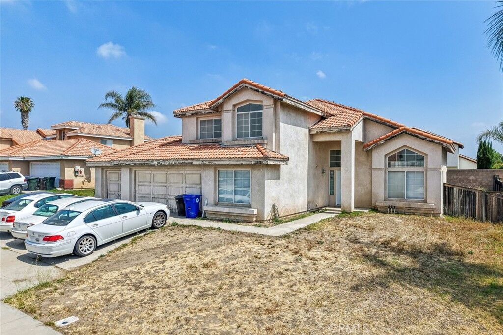 Property Photo:  2428 W Calle Celeste  CA 92377 