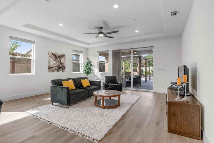 Property Photo:  242 McKays Point Pl  CA 95605 