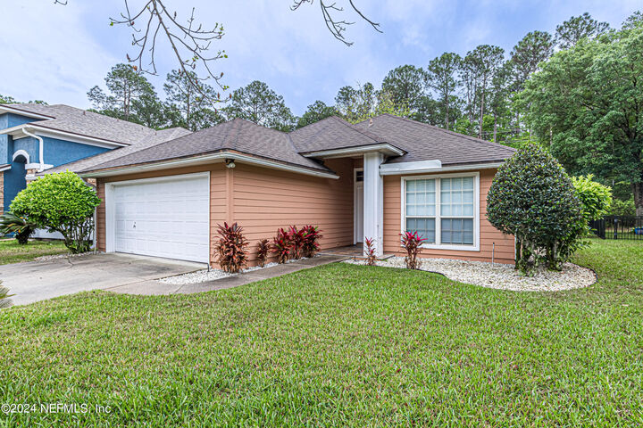 Property Photo:  2243 Trailwood Drive  FL 32003 