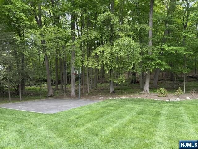 Property Photo:  7 Pontiac Drive  NJ 07470 