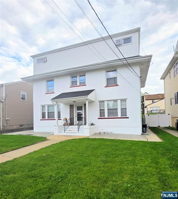 Property Photo:  512-514 2nd Avenue 3  NJ 07071 