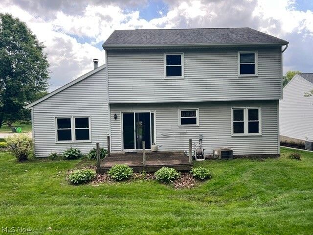 Property Photo:  1505 Democracy Drive NW  OH 44720 