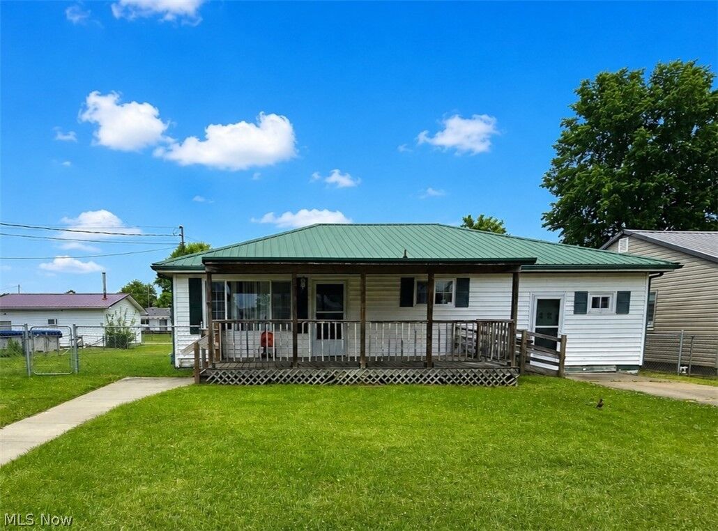 Property Photo:  2411 Fairfax Street  WV 26101 