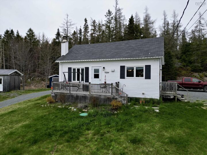 9384 Highway 7 — photo 1