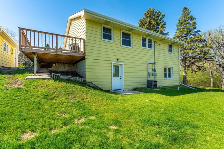 Property Photo: 326 W Gustavus Avenue MN 56537