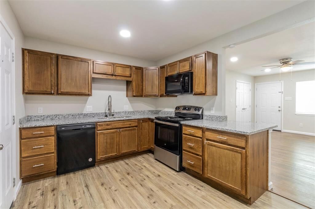 Property Photo:  4714 Old Benbrook Road  TX 76116 