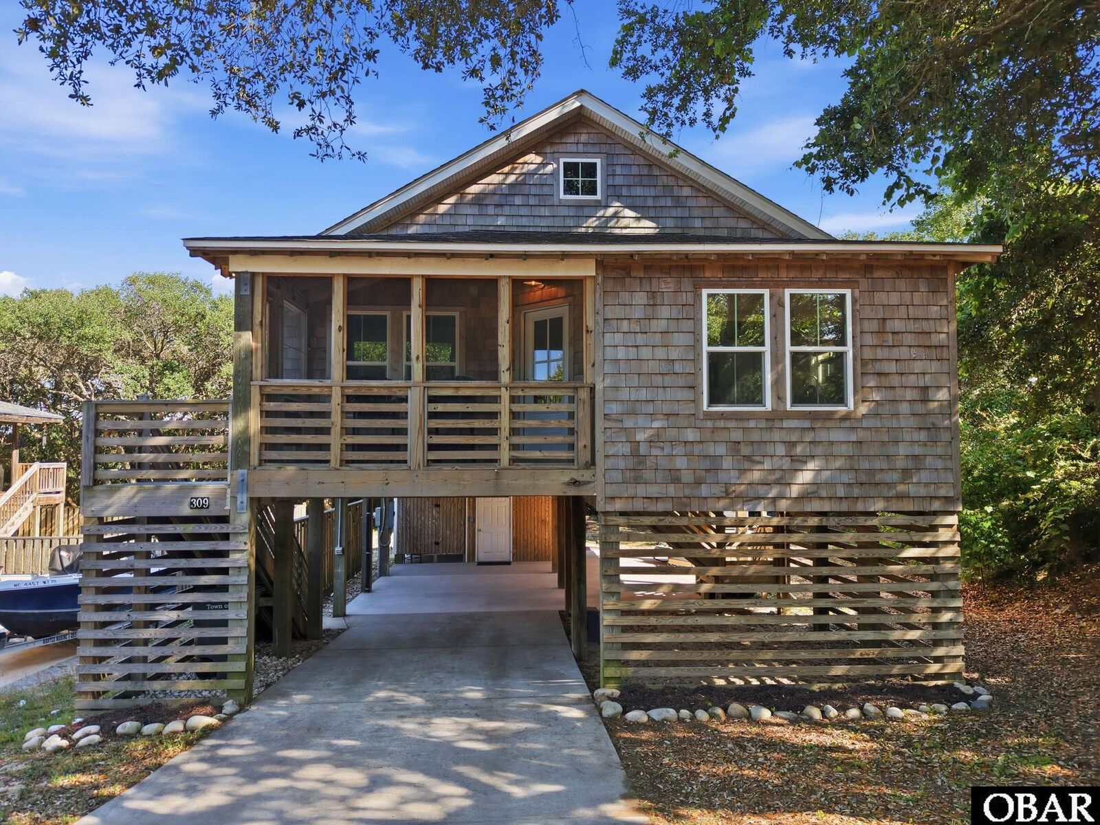 Property Photo:  309 W Blue Jay Street  NC 27959 