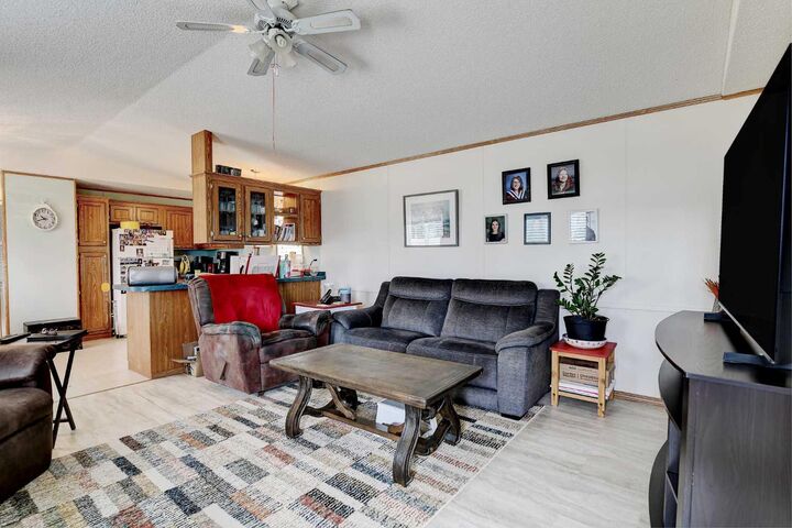 Property Photo: 10301 99 Avenue AB T0H 0G0