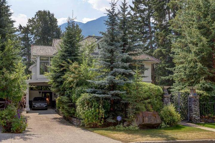 Property Photo: 501 Buffalo Street AB T1L 1A1