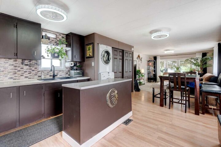 Property Photo: 829 Bayview Road AB T1P 1E1