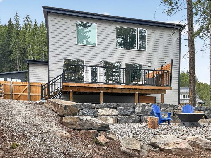 Property Photo:  209 Southmore Place  AB T0K 0E0 